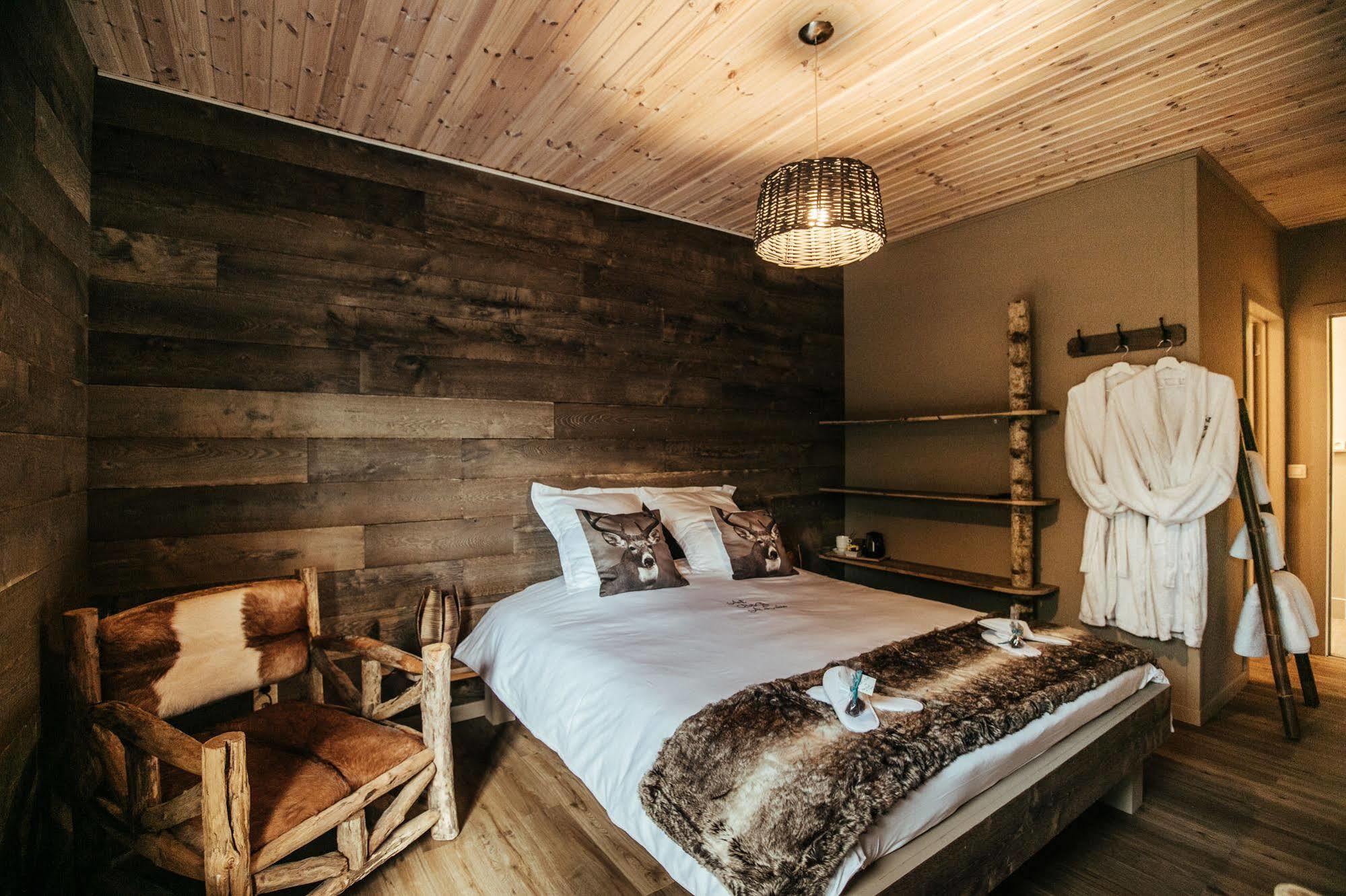 Art B&B A L'aise Durbuy Exterior foto
